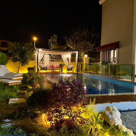 Villa Annabell1 With Swimming Pool And Jacuzzi, 3 Floors ベレキ エクステリア 写真