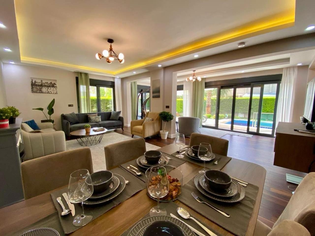 Villa Annabell1 With Swimming Pool And Jacuzzi, 3 Floors ベレキ エクステリア 写真