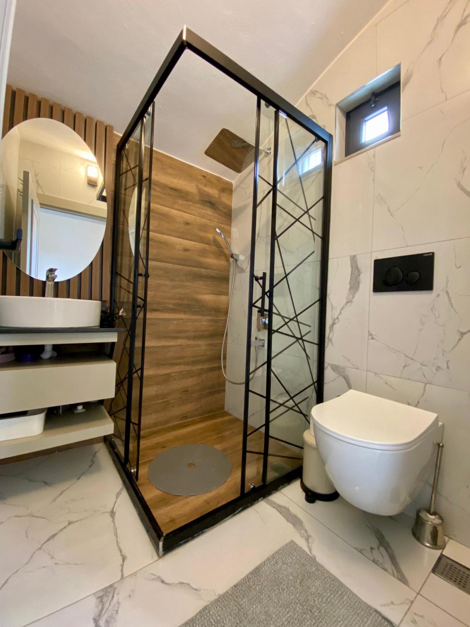 Villa Annabell1 With Swimming Pool And Jacuzzi, 3 Floors ベレキ エクステリア 写真