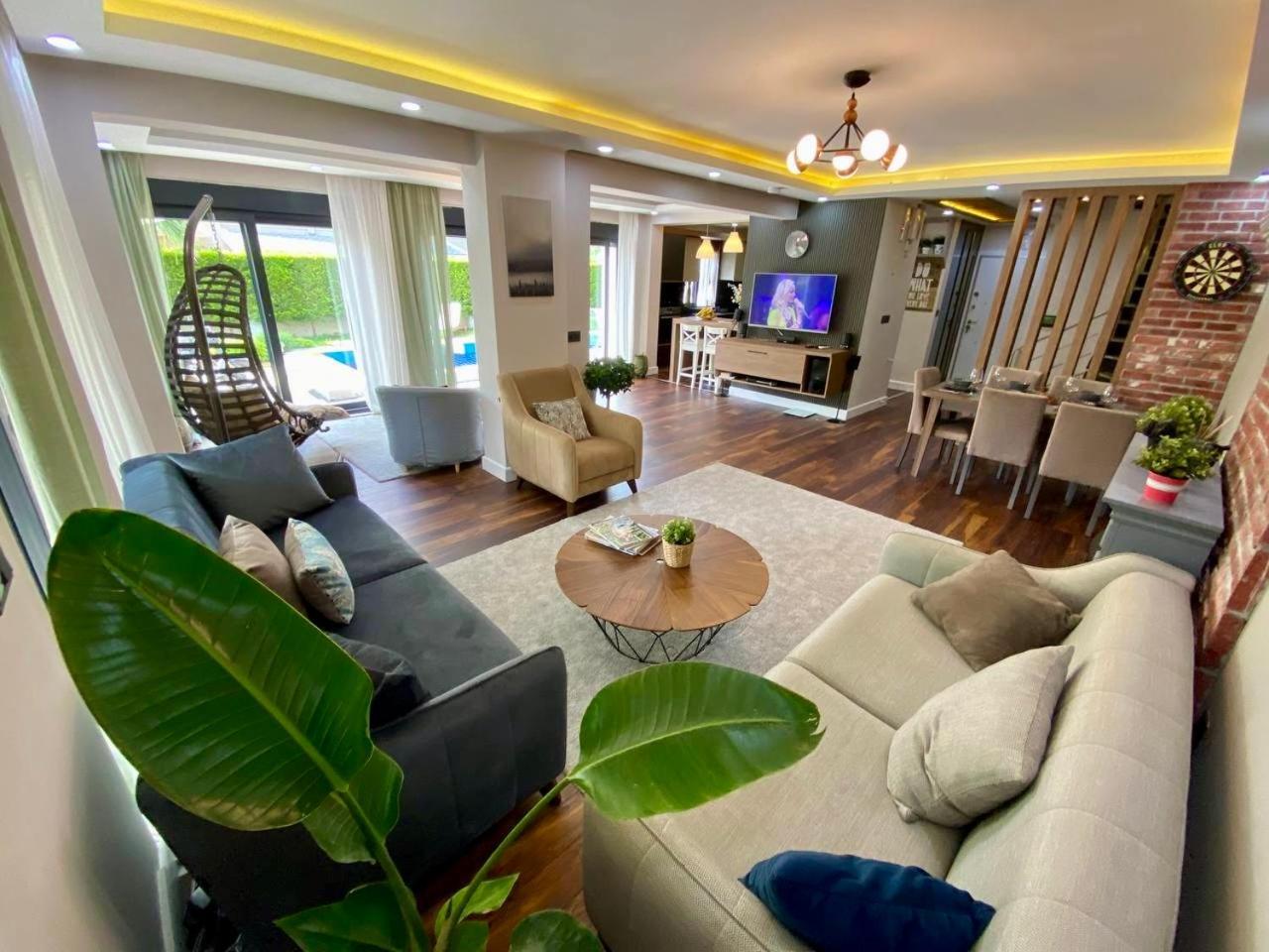 Villa Annabell1 With Swimming Pool And Jacuzzi, 3 Floors ベレキ エクステリア 写真
