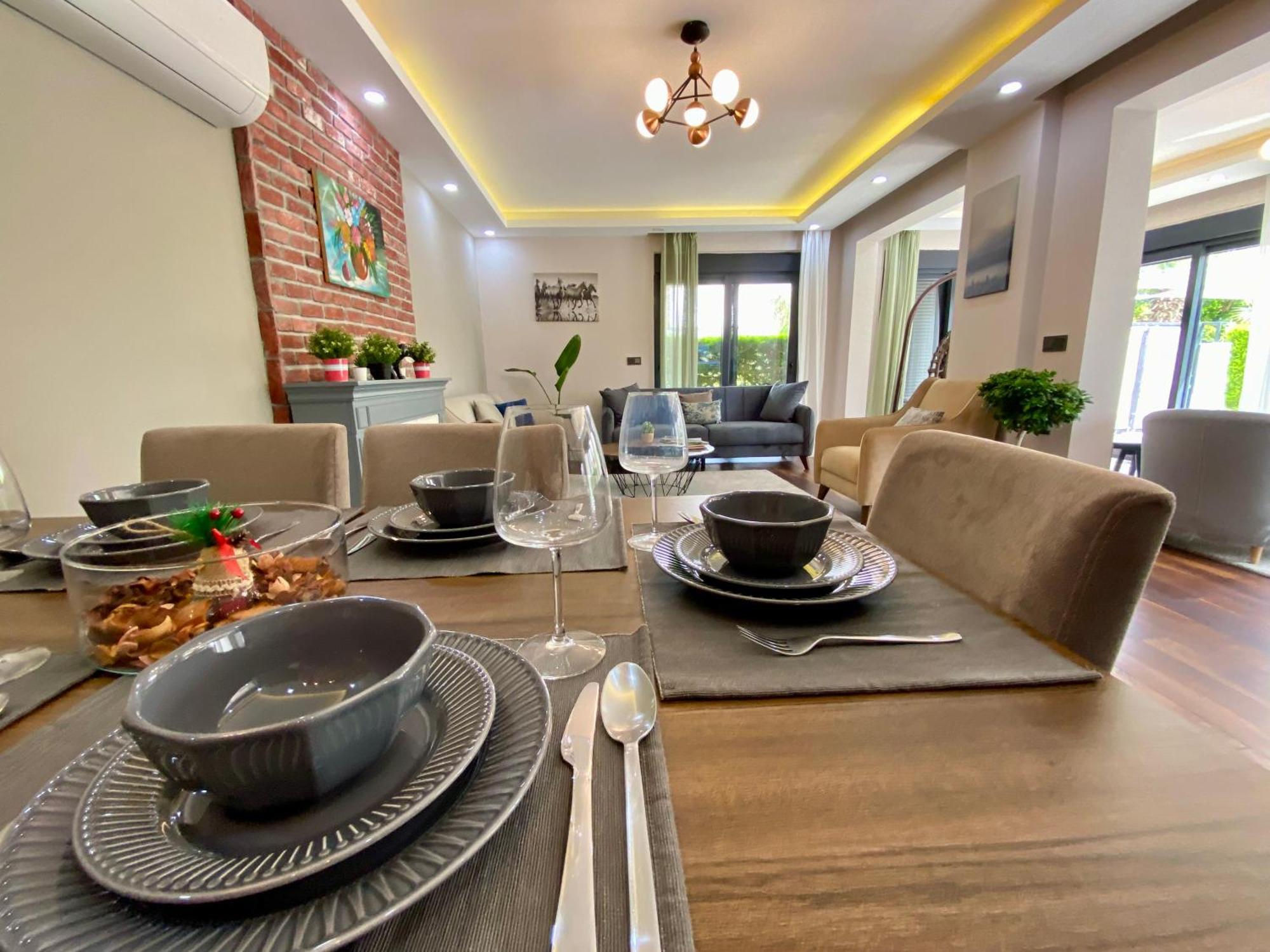 Villa Annabell1 With Swimming Pool And Jacuzzi, 3 Floors ベレキ エクステリア 写真