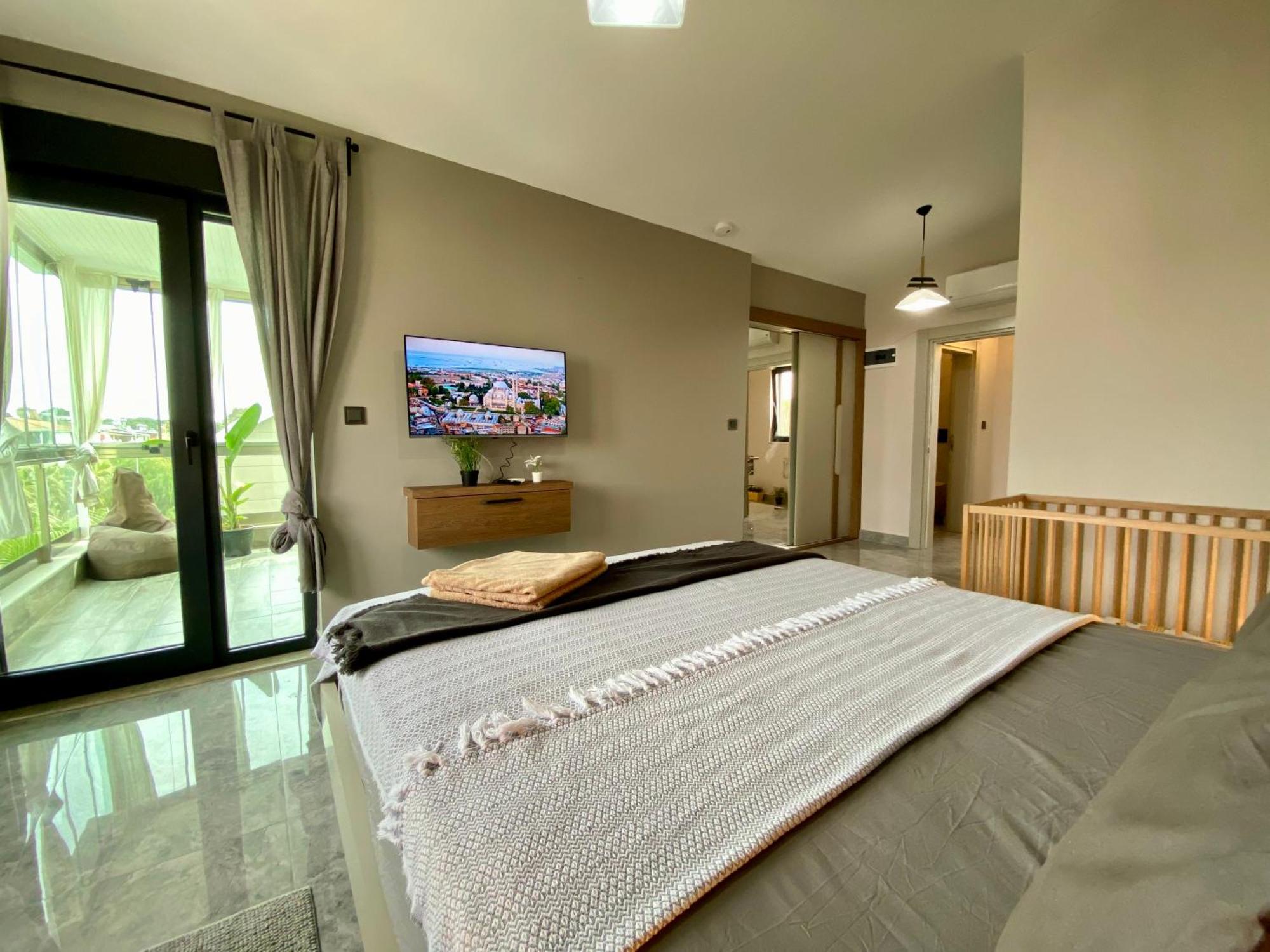 Villa Annabell1 With Swimming Pool And Jacuzzi, 3 Floors ベレキ エクステリア 写真