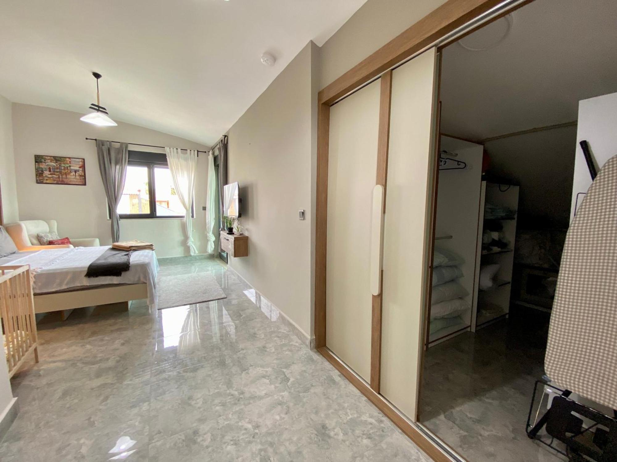 Villa Annabell1 With Swimming Pool And Jacuzzi, 3 Floors ベレキ エクステリア 写真