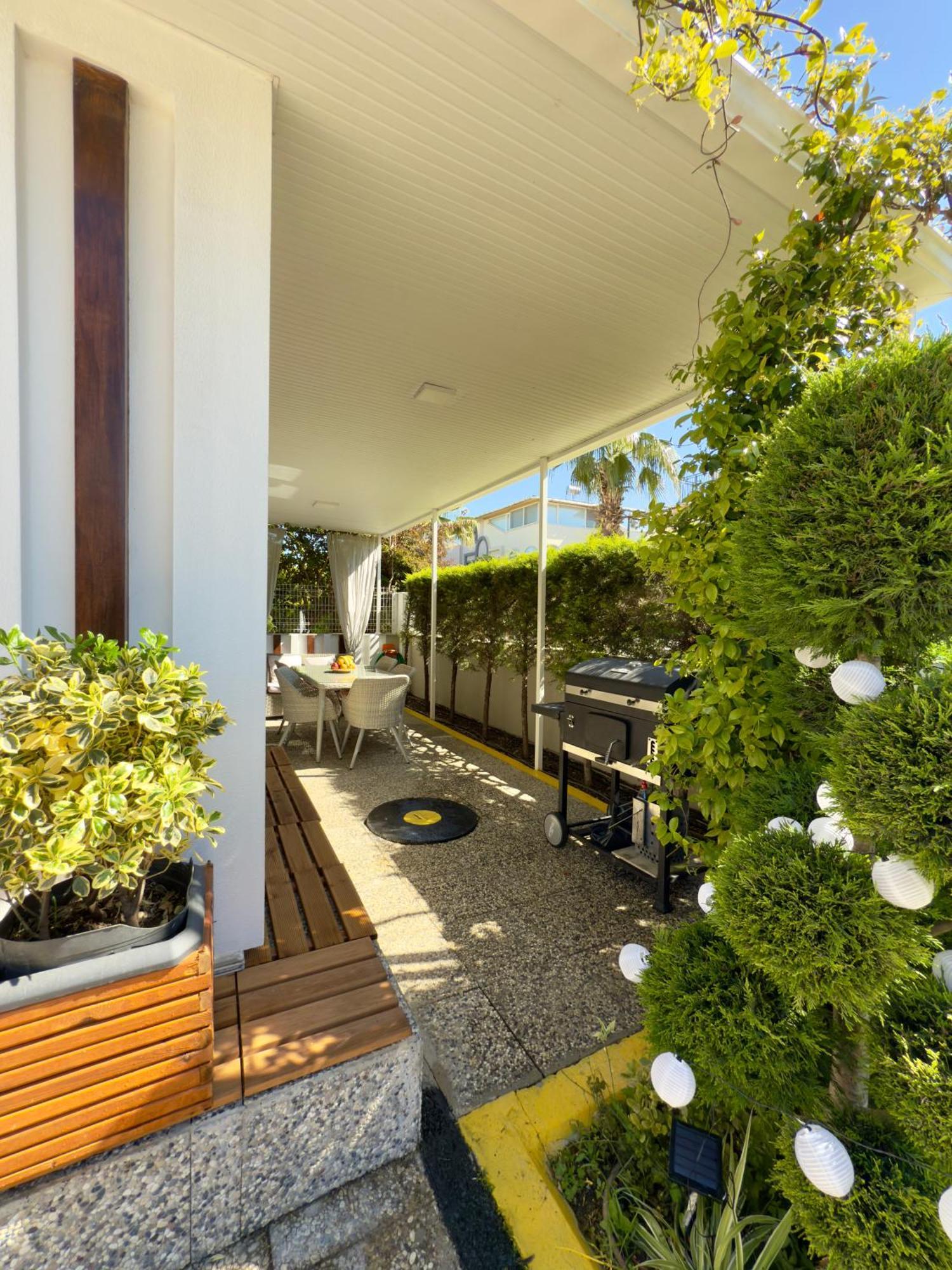 Villa Annabell1 With Swimming Pool And Jacuzzi, 3 Floors ベレキ エクステリア 写真