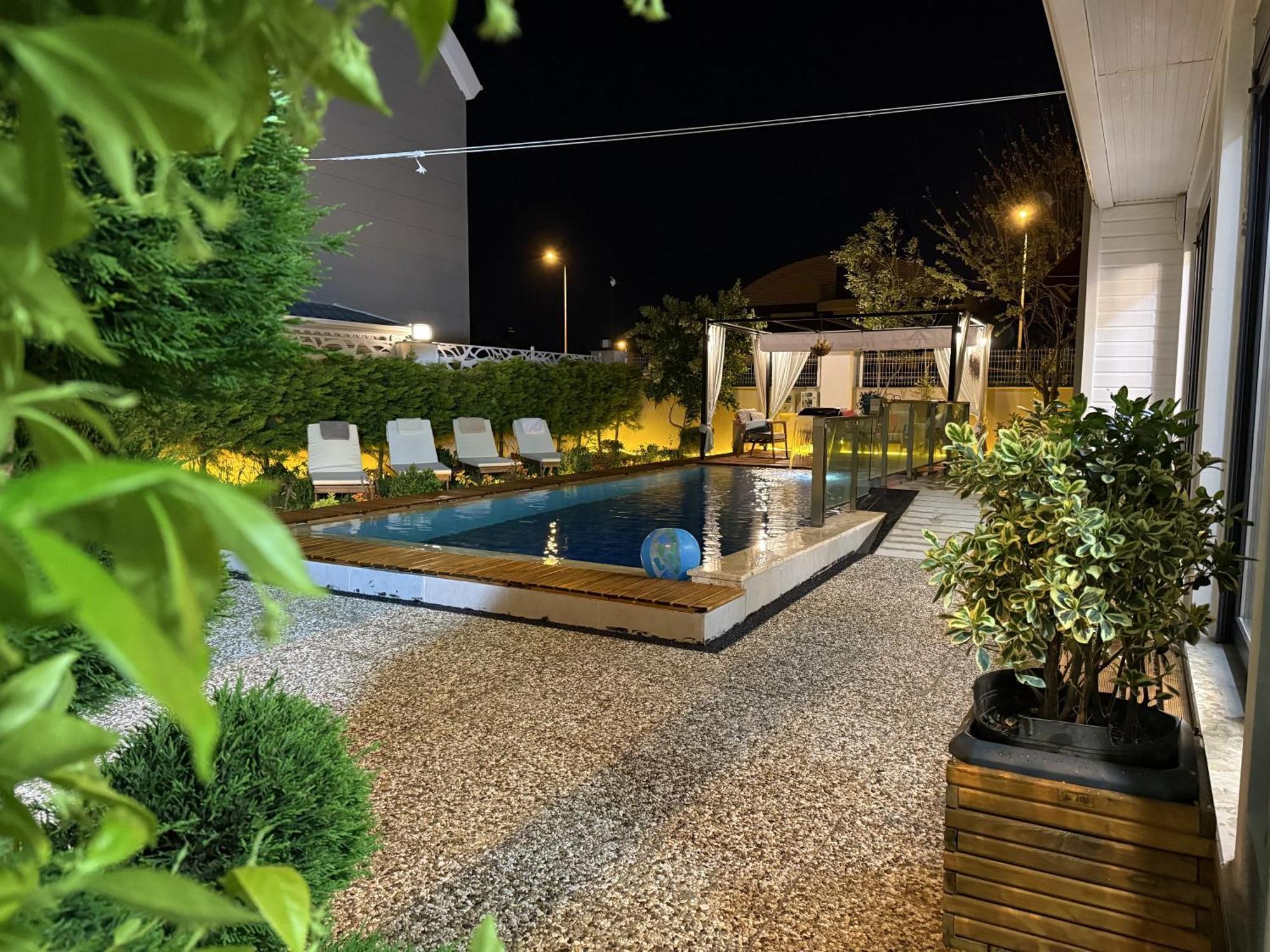 Villa Annabell1 With Swimming Pool And Jacuzzi, 3 Floors ベレキ エクステリア 写真