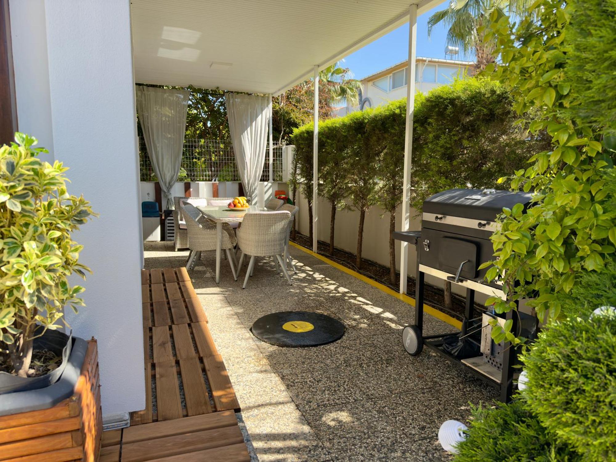 Villa Annabell1 With Swimming Pool And Jacuzzi, 3 Floors ベレキ エクステリア 写真